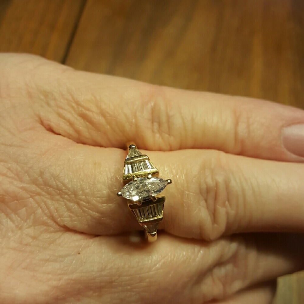 1 ct diamond engagement ring